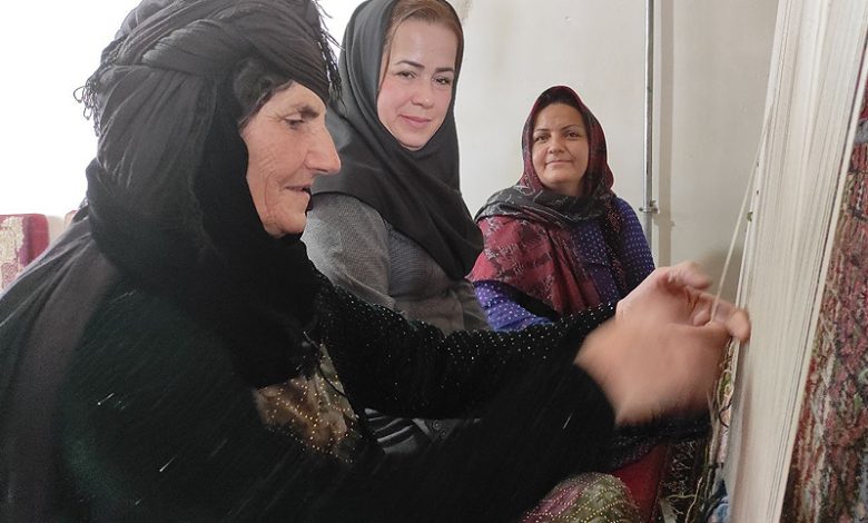 ژنانی گوندنشینی کورد: دەنگە بێدەنگەکان لە نێو هەژاری و نائەمنی و توندڕەوی
