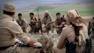 ئاریا مورادی، گەنجێکی تەمەن ١٧ ساڵانی خەڵکی مەریوان، لە ڕێگەی تەلەگرامێکەوە بە بەڵێنی فریودەرەوە ڕاکێشرایە دەستی کۆمەڵە.