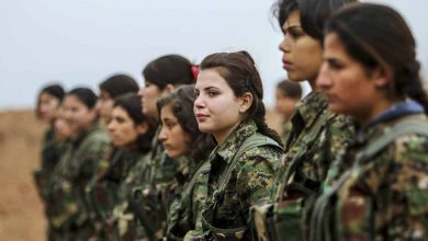 ئەڤین نەدری دانانی یەکێکە لەو دەیان کچە کوردە ئێرانیانەی کە بە بەڵێنی ناڕاستی “ئازادی و یەکسانی” ڕاکێشرانە ناو پژاک