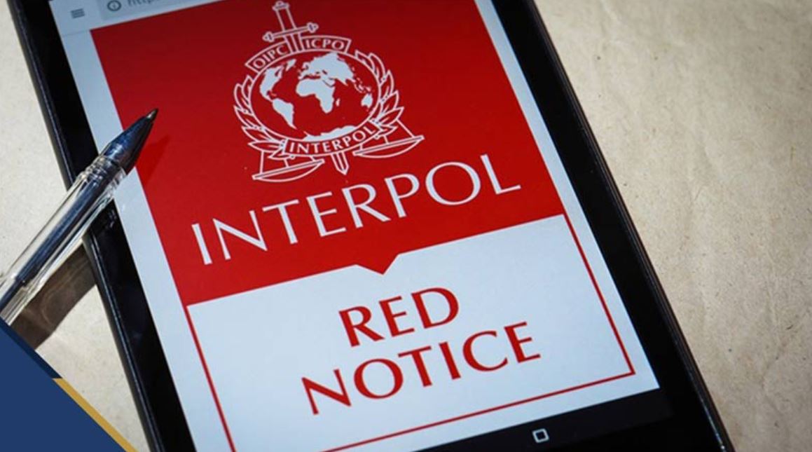 Irak Kürdistanı Bölgesi'nde Konuşlanmış İranlı Kürt Silahlı Grupların Liderlerine Karşı Adli Kararlar ve Interpol Kırmızı Bülteni