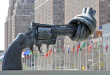 جایی که جوانان با وعدهی آزادی به کوه میروند و با ناامیدی بازمیگردند. در هفتهی جهانی خلعسلاح، باید پرسید: سهم کردستان از صلح جهانی چیست؟