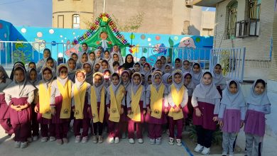 دختران دانش‌آموز در میناب